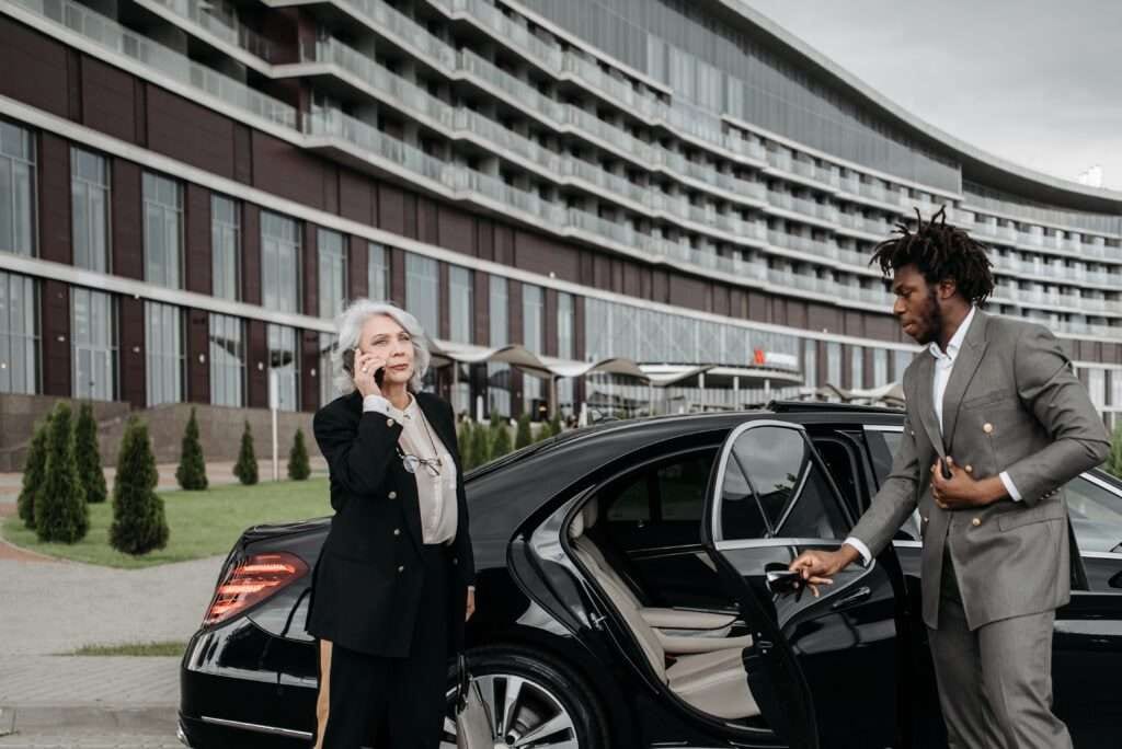 Q. What types of limousines are available for rent in Paris Limousines Oklahoma City?