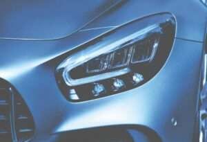 Q. Where can I find reliable car rental services near LGA airport?