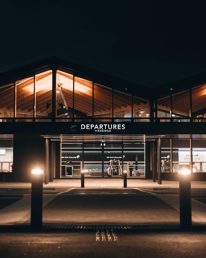 NYC Airport Limousine Service: 7 Luxurious Rides for VIP Comfort 3 nyc airport limousine service