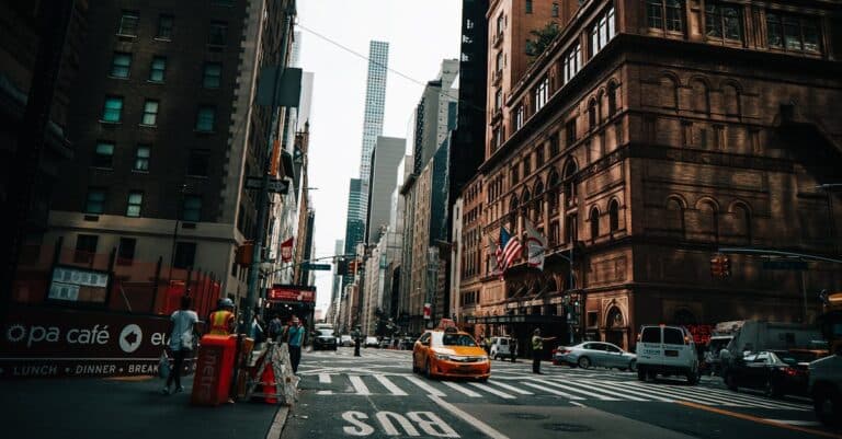 Places & Attractions Blogs | Articles | News | Tips & Tricks | Video | FAQ | Information | Infograph. 46 Q. How long does it take to travel from JFK Terminal 8 to Terminal 1?