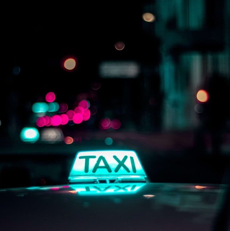 Airport Transfer Blogs | Articles | News | Tips & Tricks | Video | FAQ | Information | Infograph. 6 Q. What types of vehicles are available for JFK airport transfer?