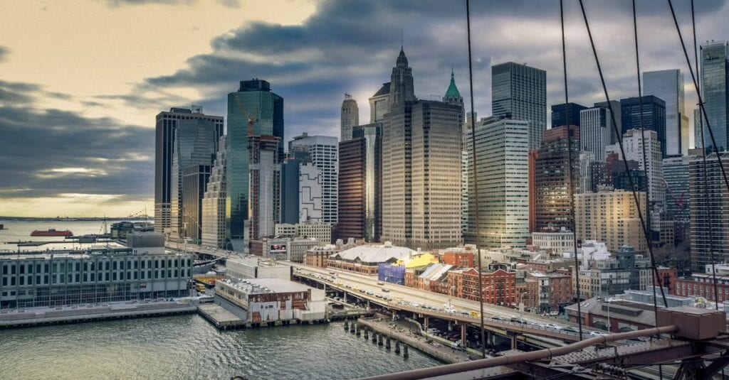 Limo rental NYC for airport transfers—your smooth 2025 ride