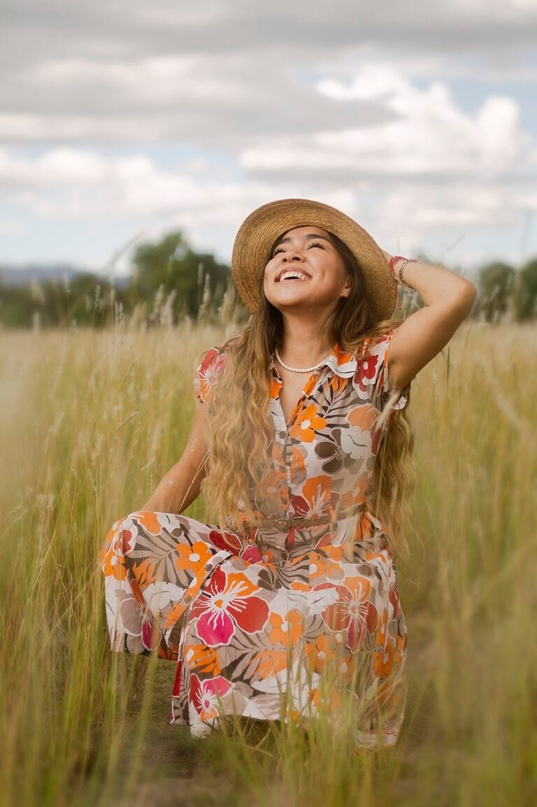 woman, field, portrait