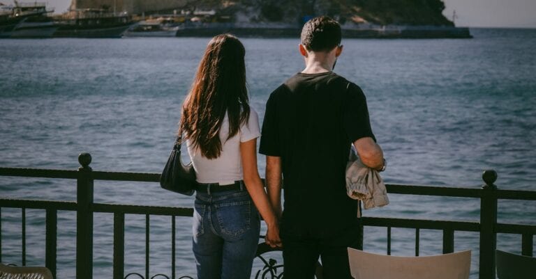 Travelers figuring out how to get from LaGuardia to JFK amid NYC hustle, 2025