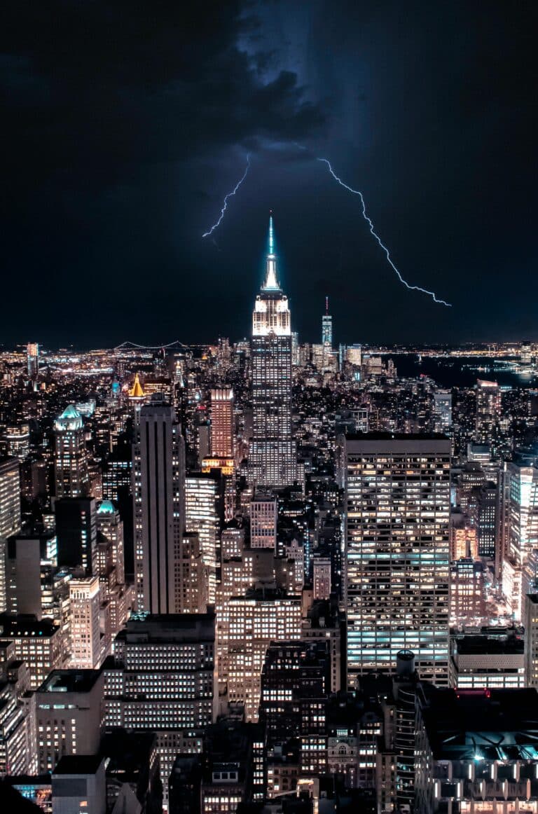New York Blogs | Articles | News | Tips & Tricks | Video | FAQ | Information | Infograph. 5 Dramatic view of NY skyline with lightning striking the Empire State Building.
