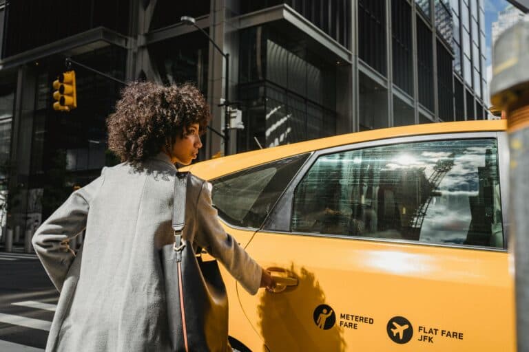 New York Blogs | Articles | News | Tips & Tricks | Video | FAQ | Information | Infograph. 14 taxi JFK airport navigation guide