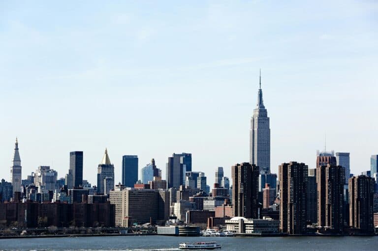 eco friendly VIP limo in Manhattan overview