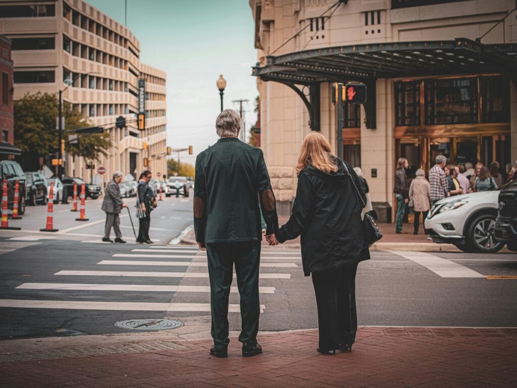 luxury car service to lga