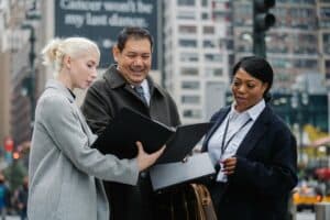 luxury jfk limo transfer at arrivals 2025
