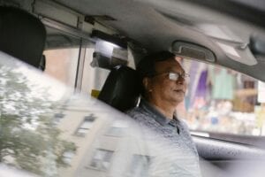 how much is a yellow cab from jfk to manhattan