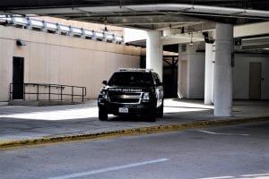 houston texas police car, hobby airport, suv, emergency vehicle, police, transport, black and white, texas police, emergency, parked, on sidewalk, automobile, auto, patrol, vehicle, car, service, cop car, cops, protector, protection, arrest, arrested, violation, jail, crime, brutality, violent, william b, technology, automotive, car wallpapers, job, undercover, marked vehicle, emergency response, unit, cruiser, gray police, gray job, gray emergency, gray service