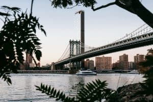 lga to manhattan transportation tips