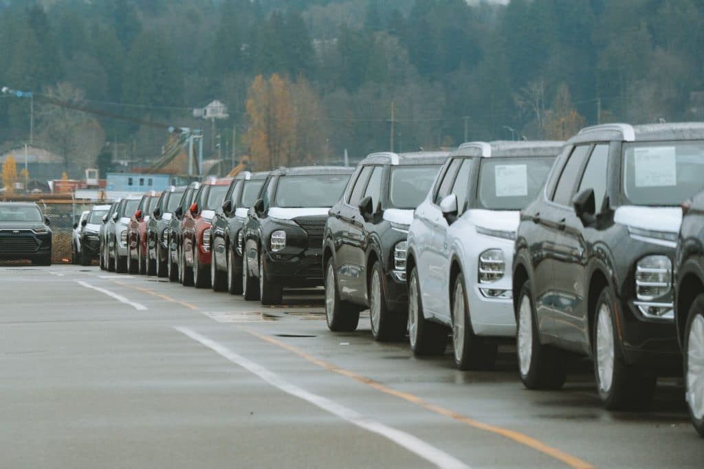 JetBlack black car service JFK airport pickup affordable limo deals nyc JetBlack black car SUV at JFK airport arrivals terminal