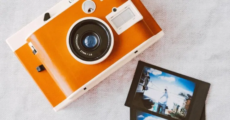 Q. What types of vehicles are available for VIP taxi services in Rome