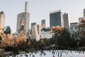 Q. How can I travel from Teterboro Airport to New York City?