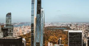 Q. Are there any direct flights from LaGuardia Airport to Hartford