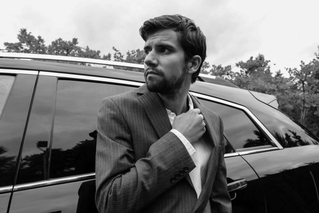 How Do You Choose The Best Luxury Car Service NYC? 4 considerations. 1 Best Luxury Car Service NYC