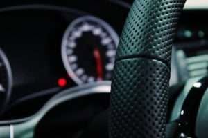 7 Important Reasons For Getting A Luxury Airport Car Service NYC 2 airport car service nyc