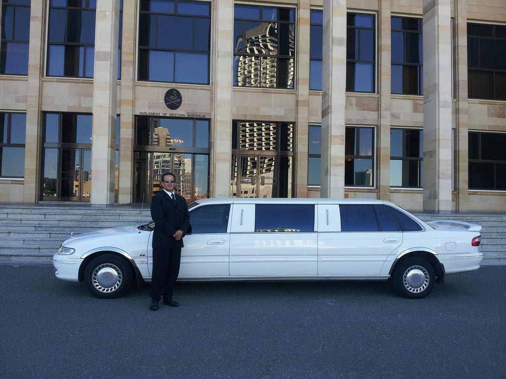 Mastering Luxury Ground Transportation: Unveiling the Excellence of JetBlack Transportations in New York 10286" 2 top New York 10286 car service